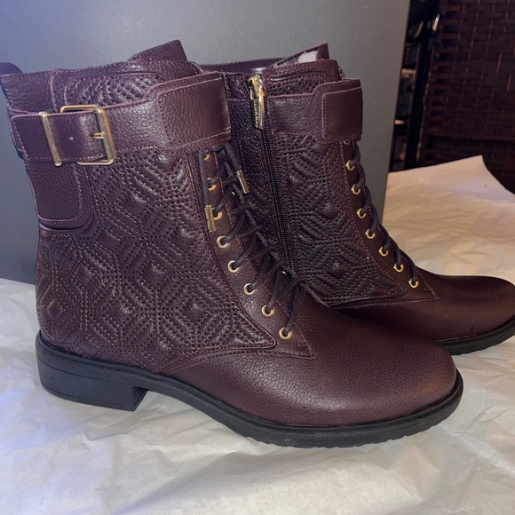 Vince Camuto Toralina Leather Lace-Up Ankle Combat Boots Shoe - Picture 9 of 10